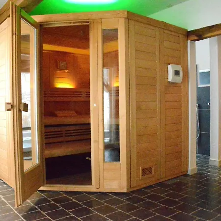 With Hot Tub And Sauna Holiday home *